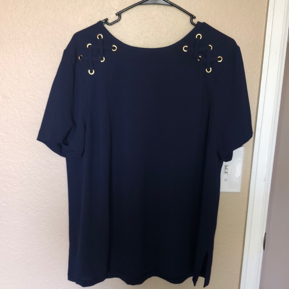 Michael Kors blouse⁉️⁉️⁉️✅⁉️